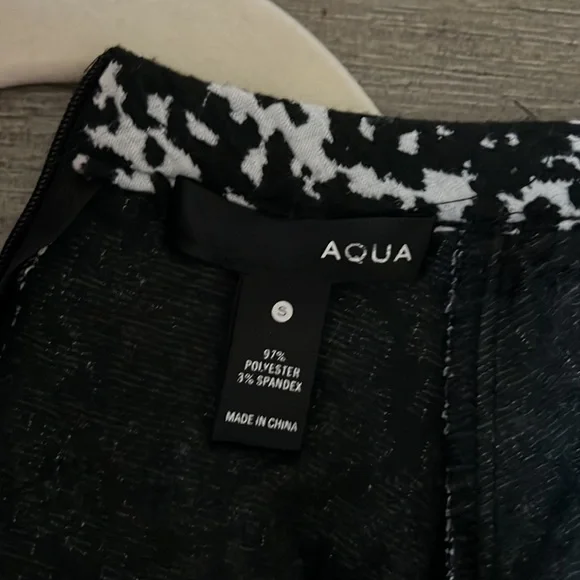 AQUA Black White Mini Dress Size S - Picture 6 of 6